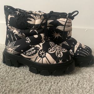Farm Rio women boots.